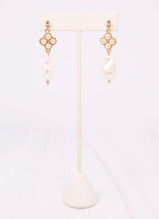 Maura Pearl Drop Earring